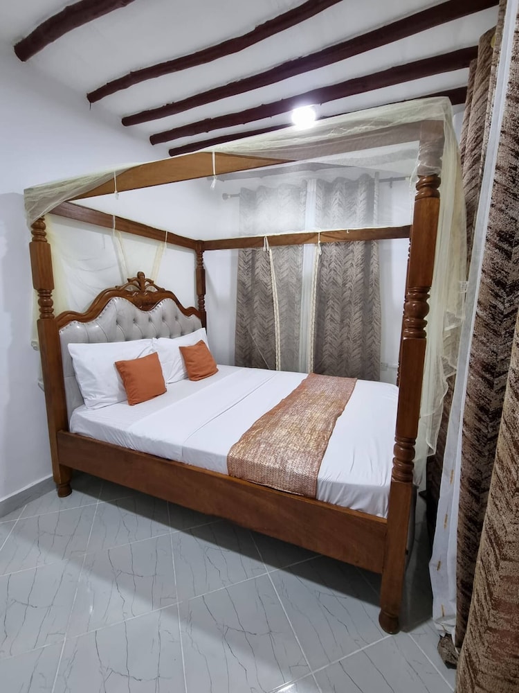 Stunning 2 Bedroom Apartment in Diani, Kenya - Perfect Beach Getaway