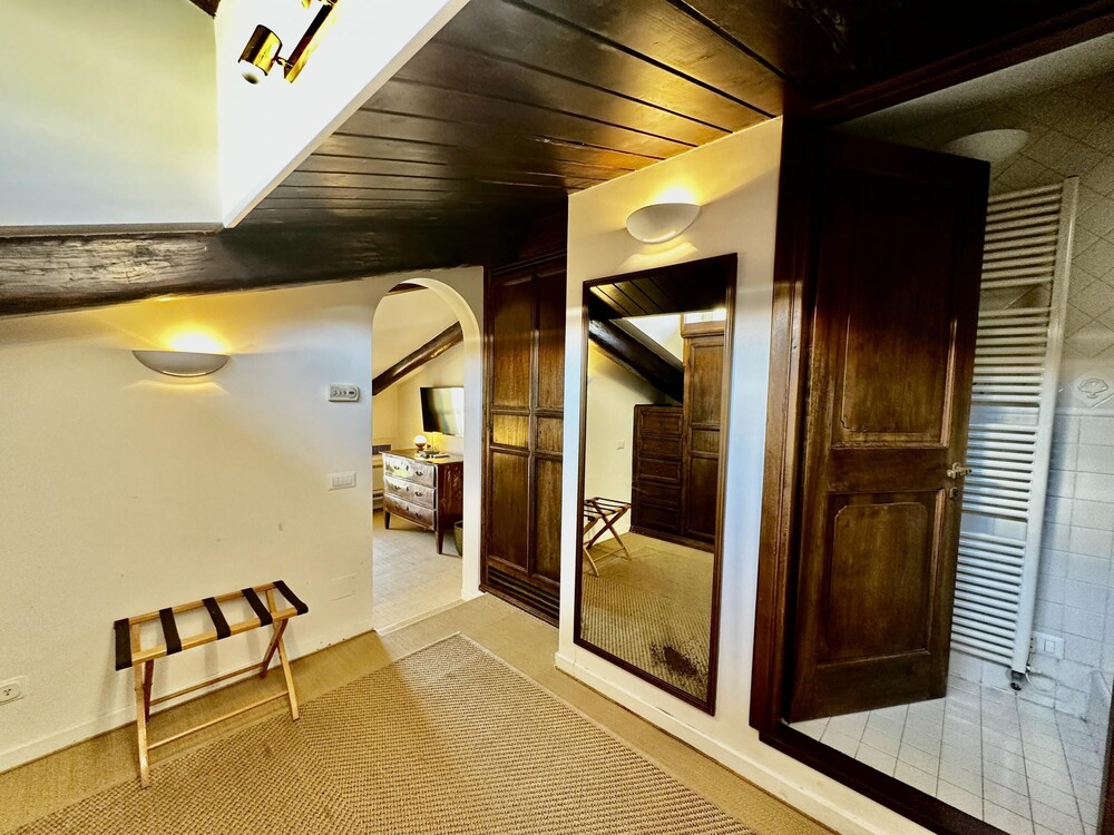 L Ortensia Bianca in Palazzo Ruspoli a Superb Retreat in the Most Elegant Palace in Rome