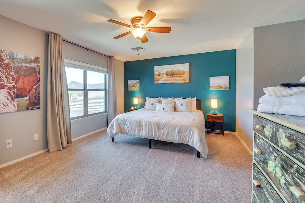 Mtn-view Getaway w/ Outdoor Oasis in Gold Canyon