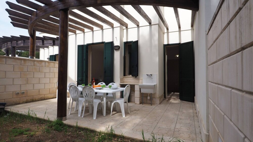 Garden Villa 2 Bedrooms by the sea 7 Sleeps