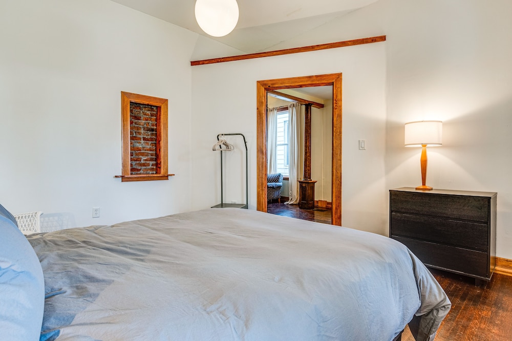 Cozy Indianapolis Vacation Rental w/ Micro Farm! view 5