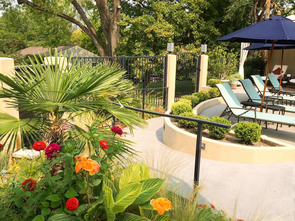 Ashland Vacations - Palm Cottages - Property Image 29