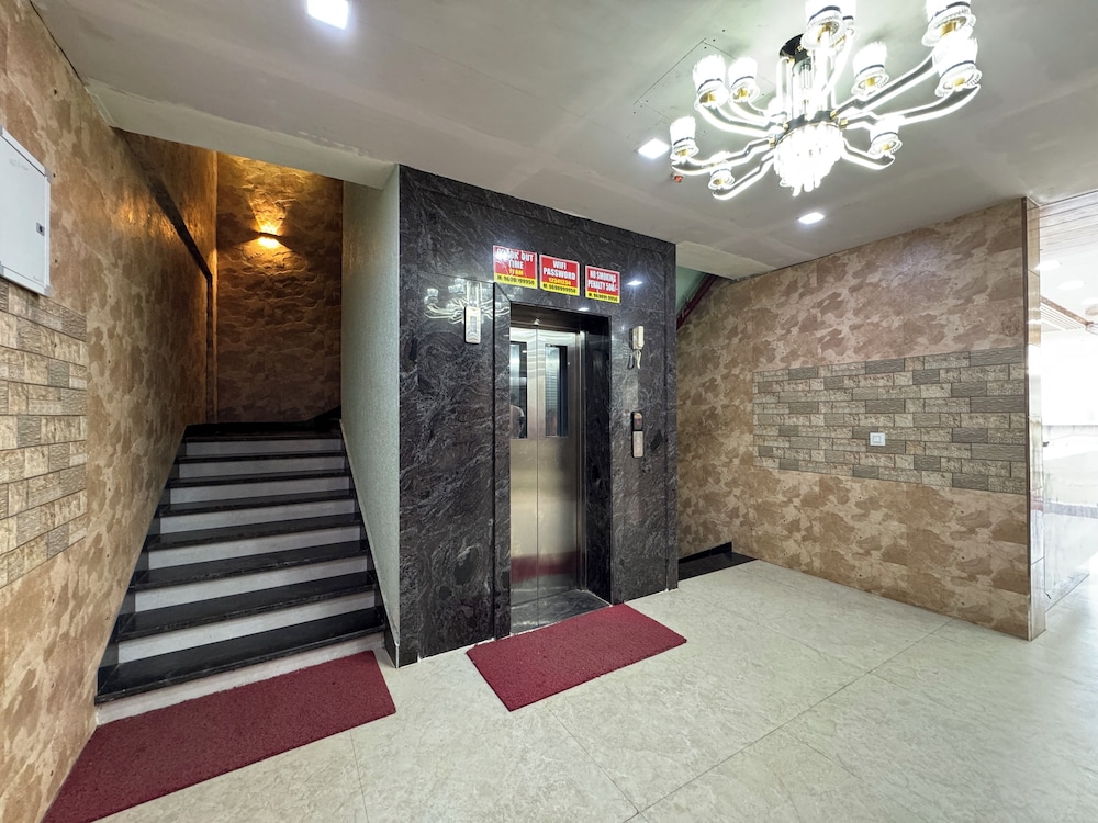 Shree Priya Priyatam Dham