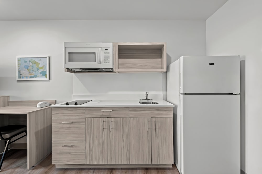 Woodspring Suites Coralville Iowa City