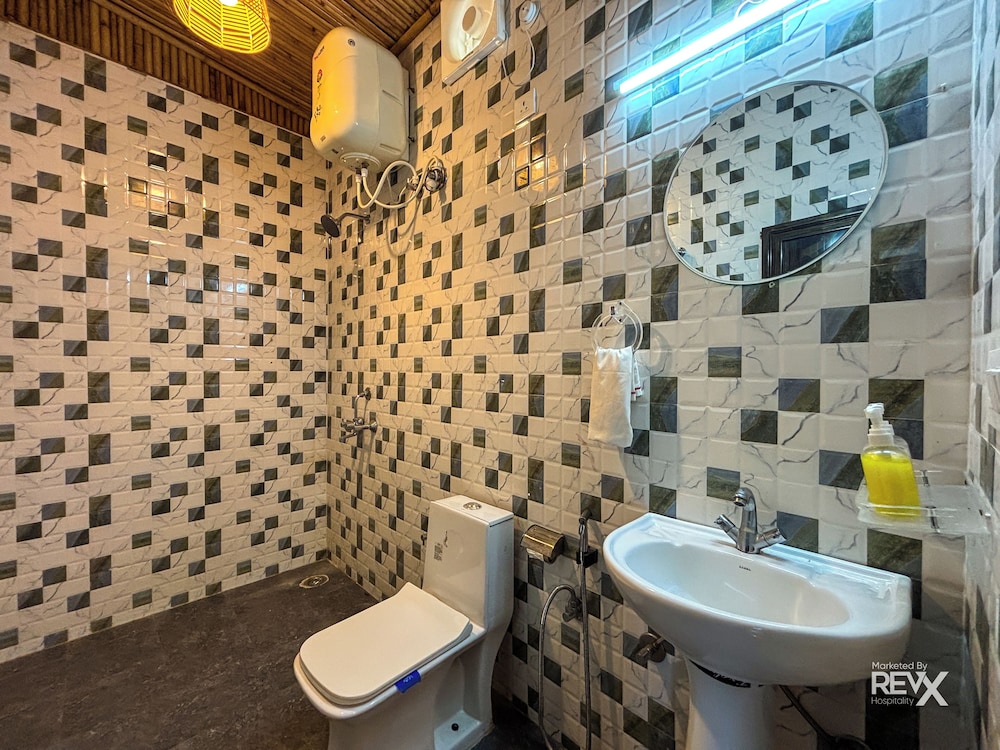 Euphoric Tiger Resort