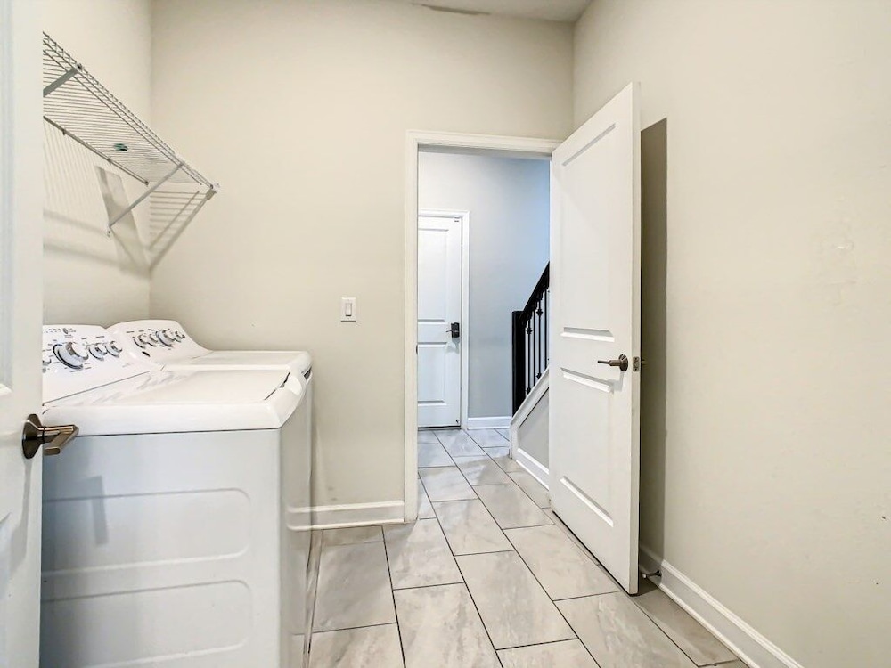 Luxury 5br Villa Near Disney Pool & Golf Retreat 5 Bedroom Villa