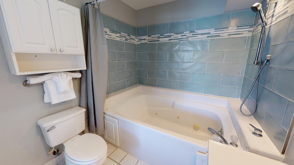South Beach Ocean E by Tybee Vacation Rentals
