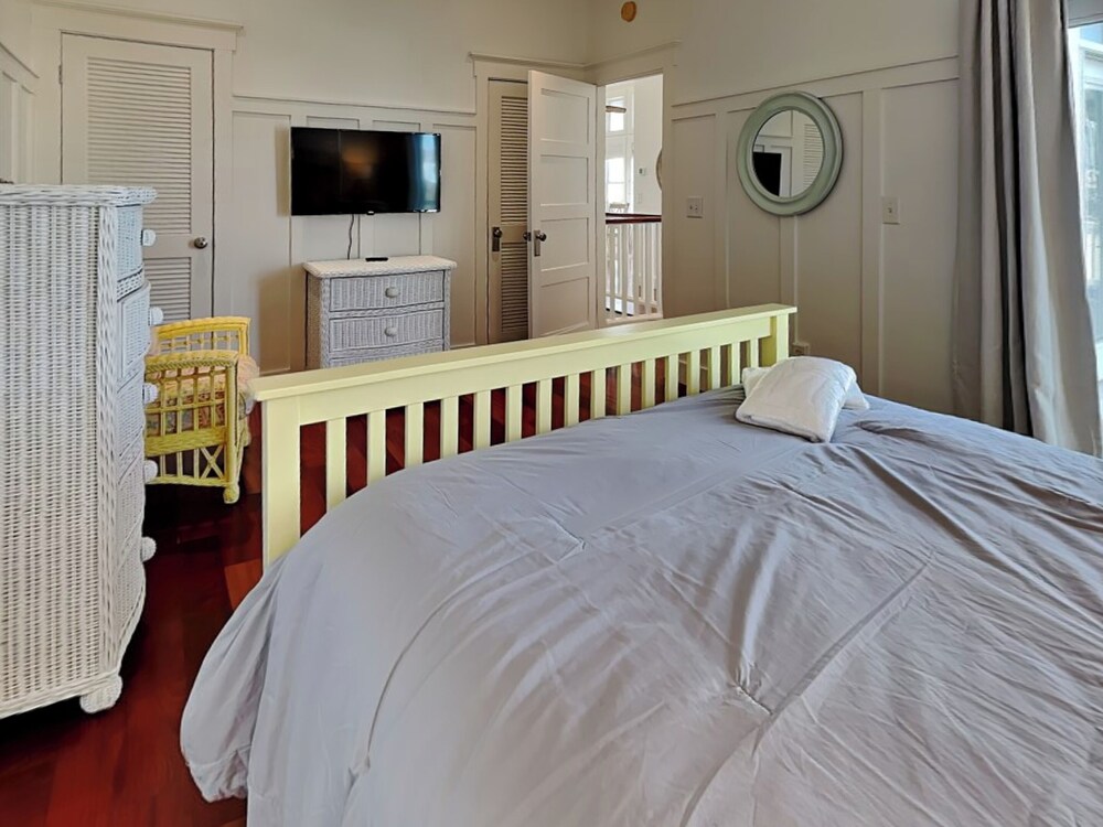 Windansea by Topsail Realty