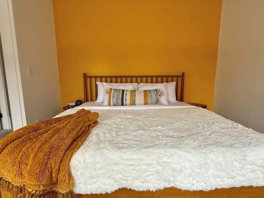 Jungle House Boutique Residences – Downtown Columbus & Short North