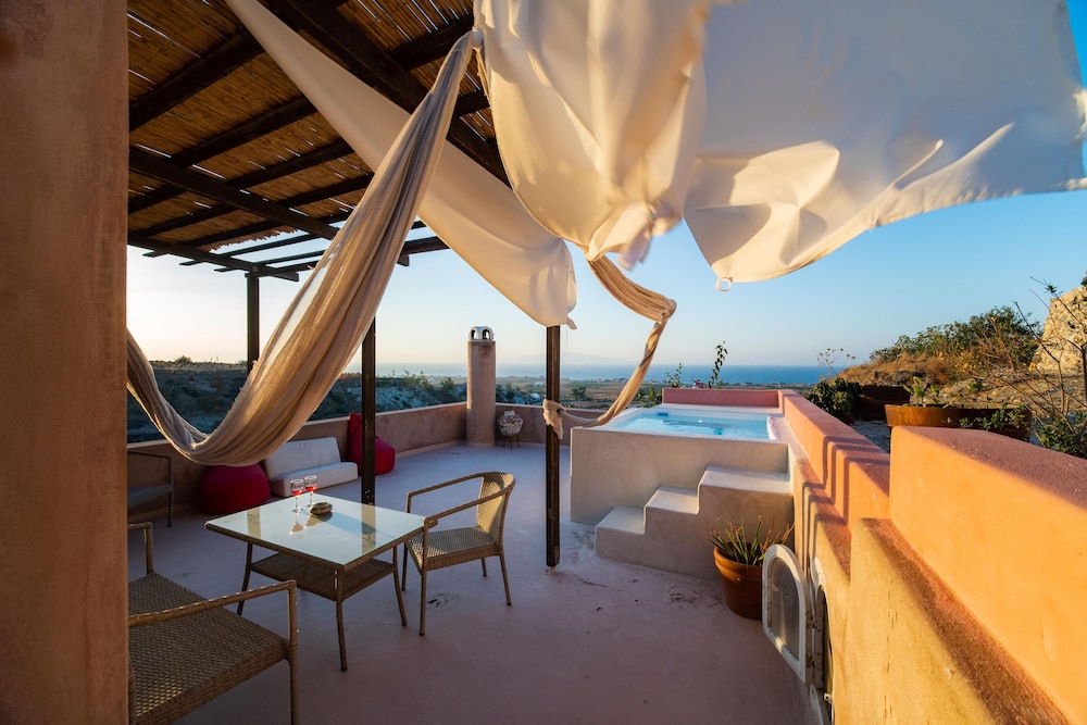 Rosepepper Villa