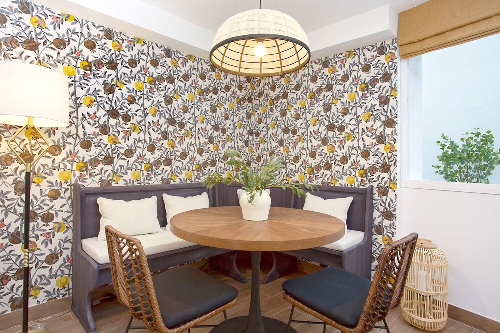 Luxury Apartment in Sevilla Center. Pajaritos III