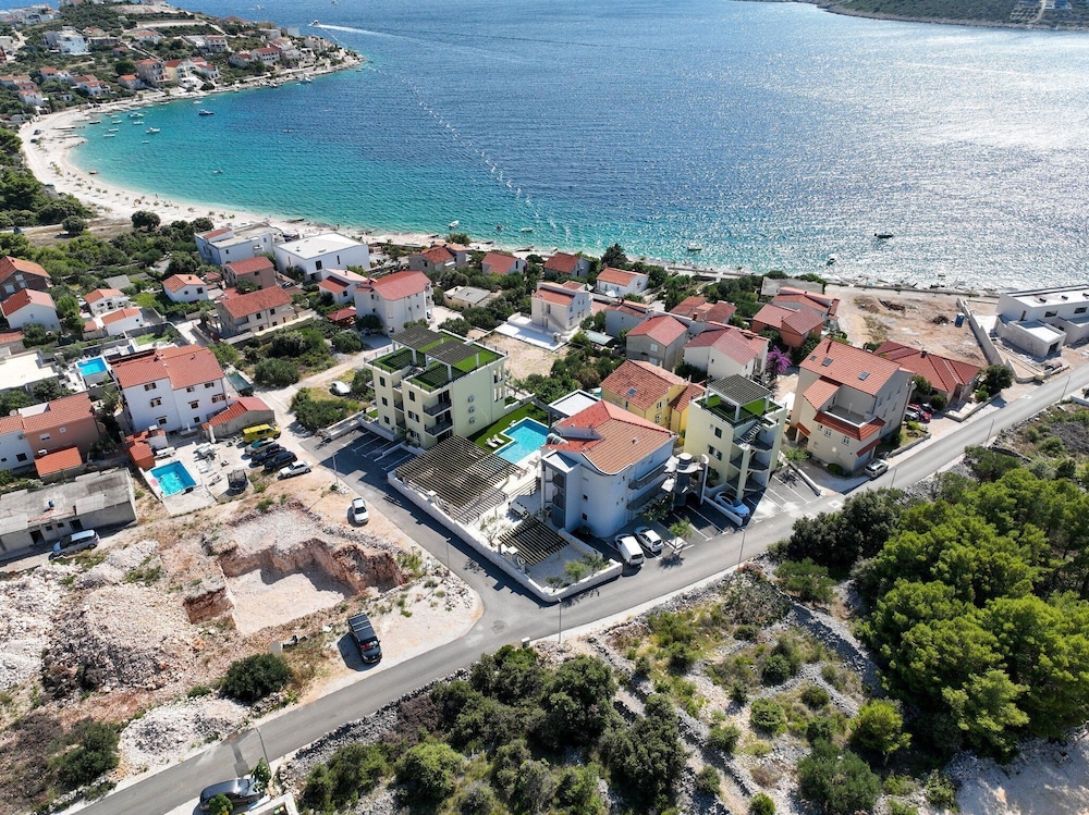 Luxury Living at Horizon Retreat
