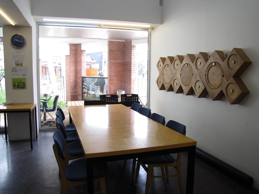 Empathy Guesthouse - Hostel