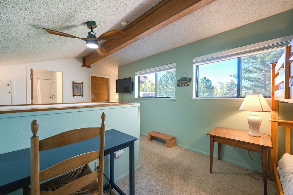 Uptown Abode 4 Mi to Dtwn Pagosa Springs view 3