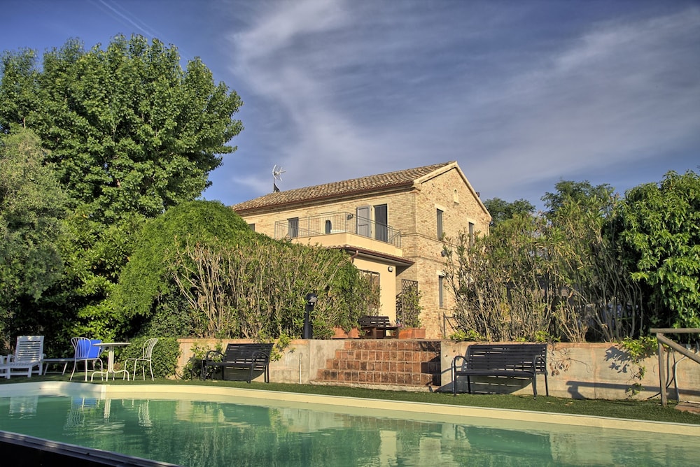 Big Historic Private Villa With Pool and Garden