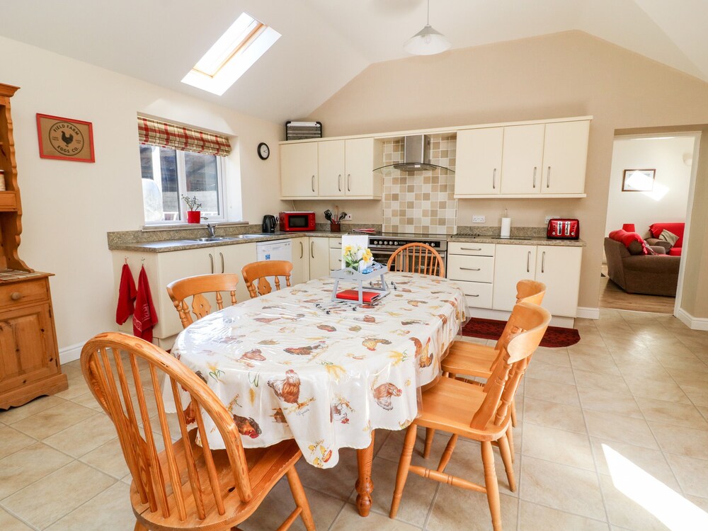 2 Pines Farm Cottages