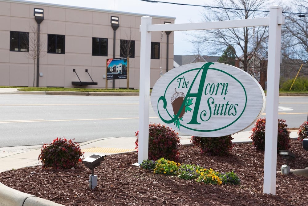 The Acorn Suites