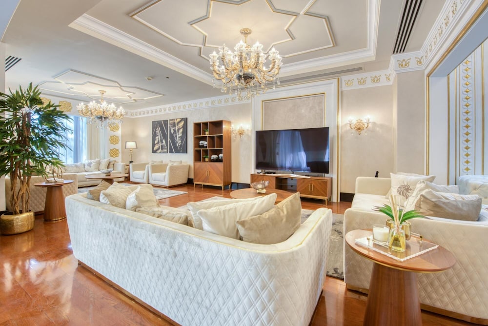 Majestic Resort Villa w Private Pool on The Palm