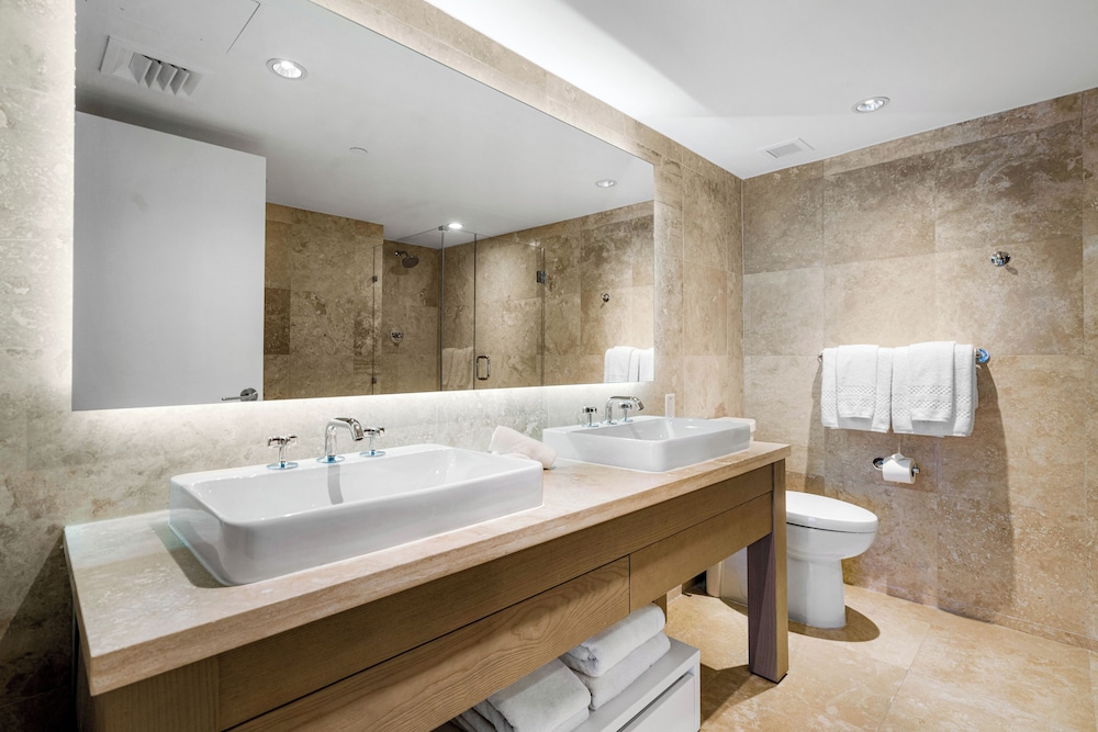 Luxury Vacation Rentals at 1 Hotel & Homes by LRMB