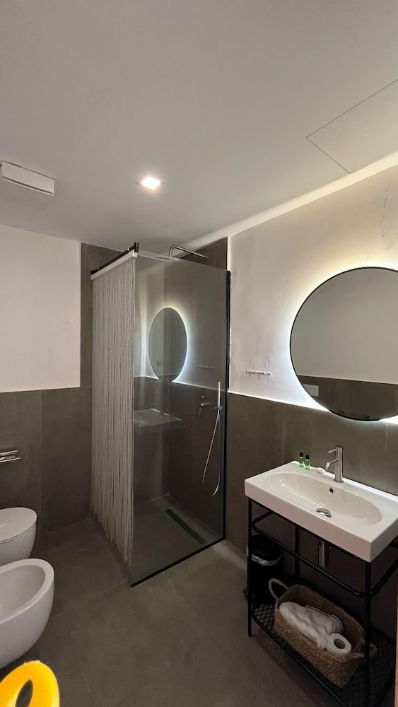 Whisky Green Coast Hotel & Apartments