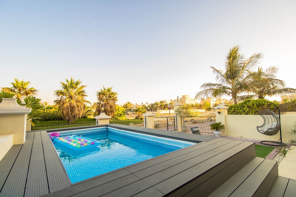 Fairways Villa at Al Hamra Village