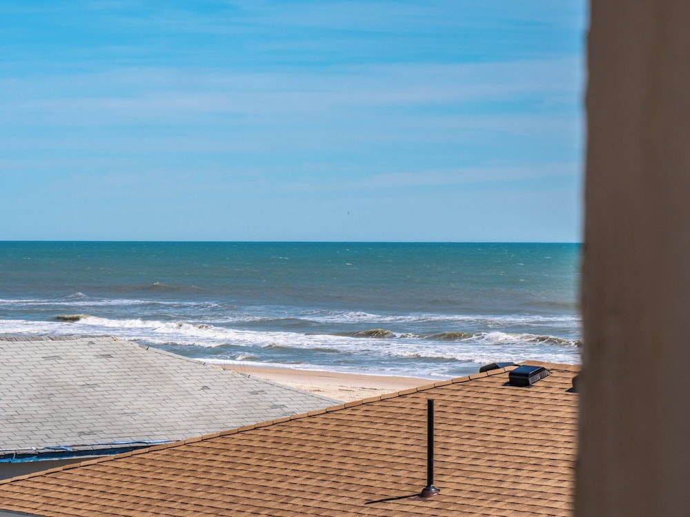 Dream Catcher at the Beach by Topsail Realty
