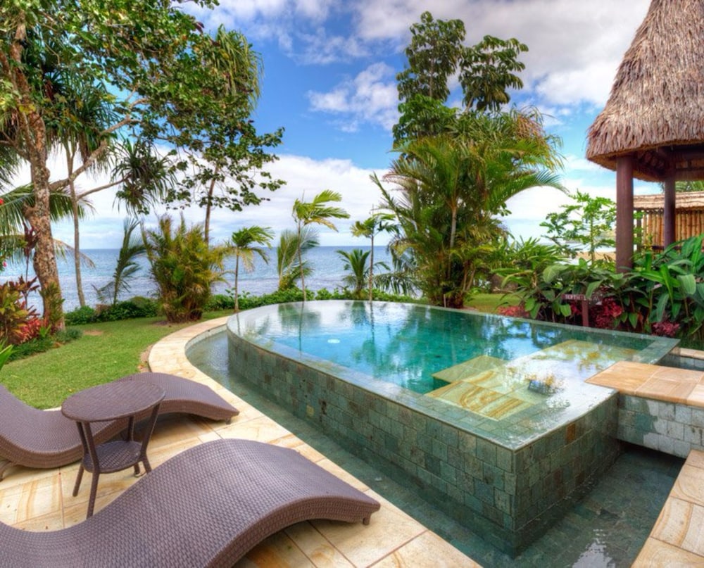 Nanuku Resort Fiji