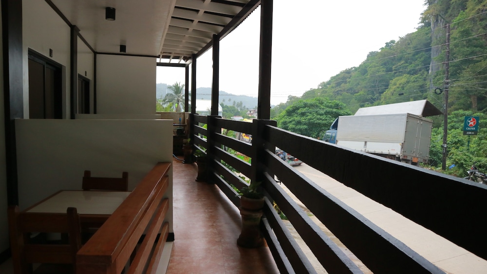 Lolo Panding Inn