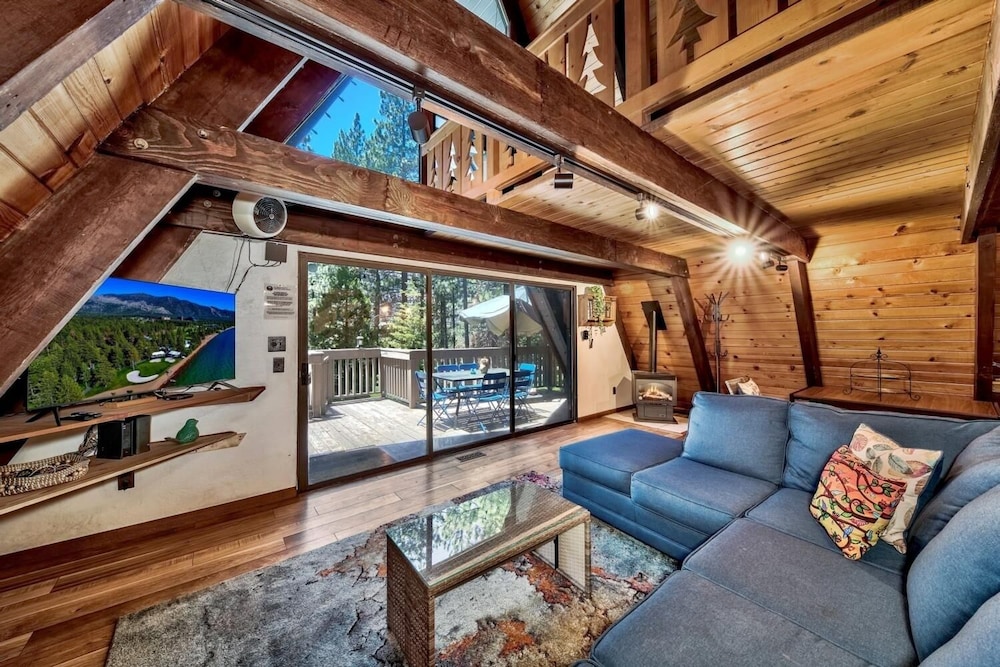 3001r Reindeer A Frame Cabin 2 Bedroom Cabin by RedAwning view 4