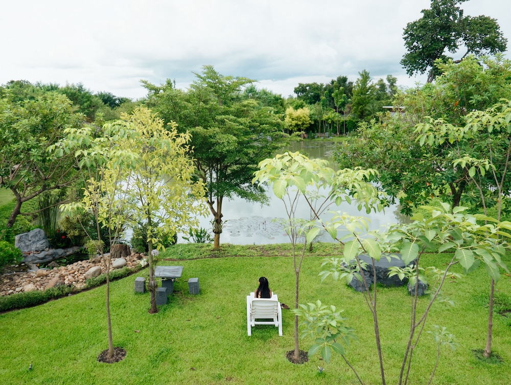 Rai Fahpratan Home and Garden