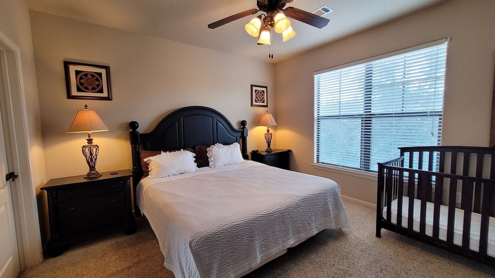 BP835CP 4 Bedroom Condo in Bella Piazza 4 Condo