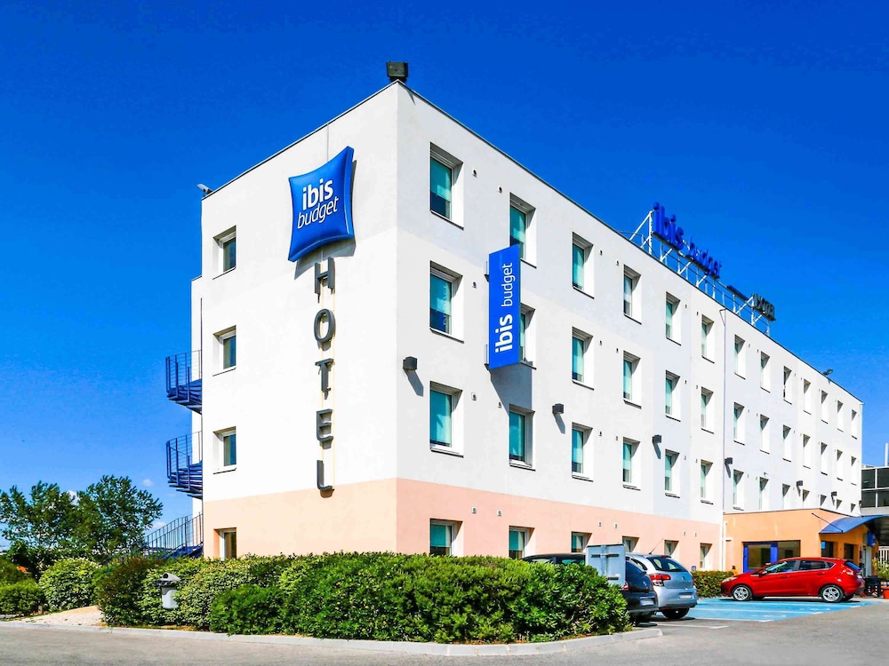 Vitrolles Vacations - ibis budget Marseille Vitrolles - Property Image 1