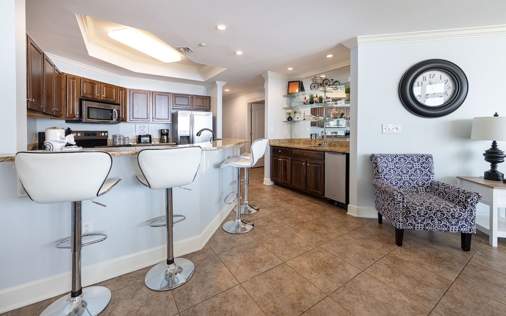 The Oasis 405 Formerly Phoenix West Ii 405 3 Bedroom Condo