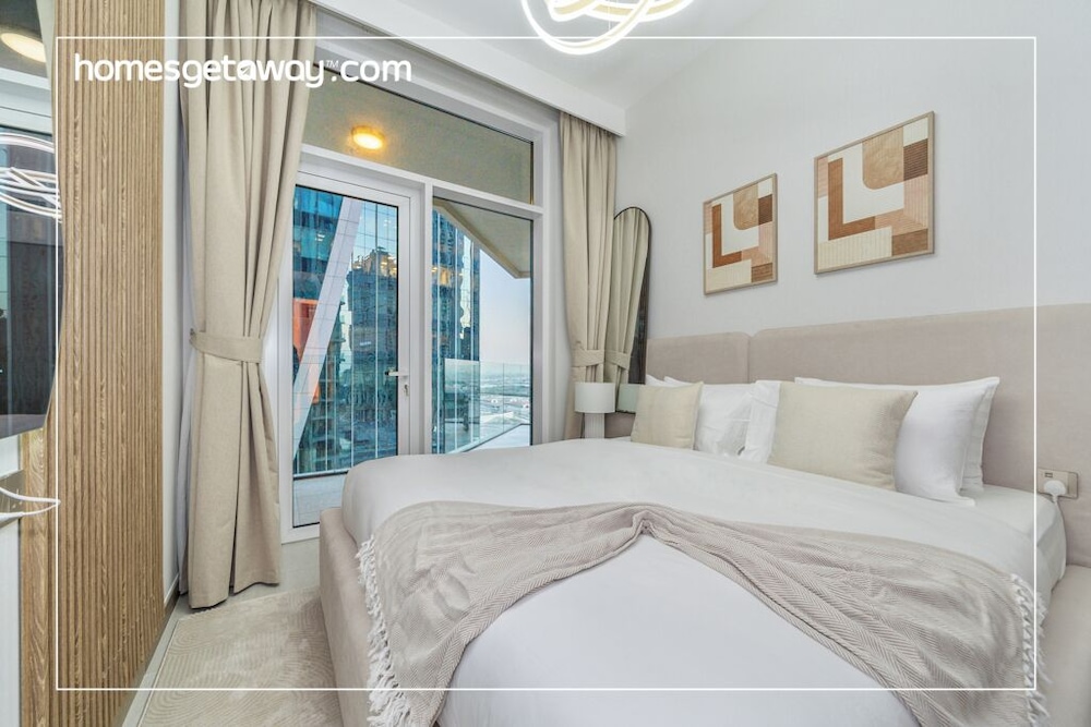 Premium 2BR Apt Home Fully Furnished
