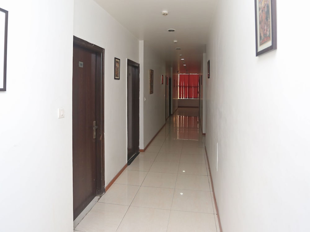 OYO 947 Hotel Palazzo Di Lara