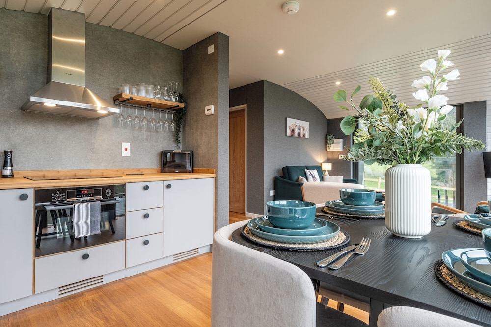 Stunning EcoRetreat Pods in Old Chalford
