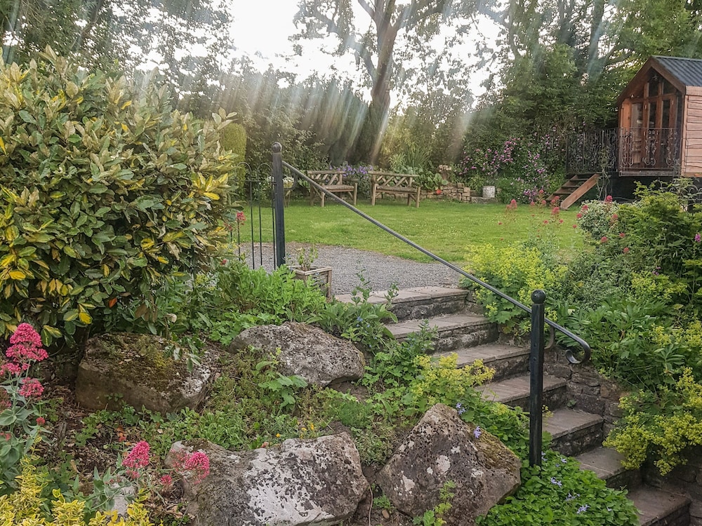 Rambler's Cottage