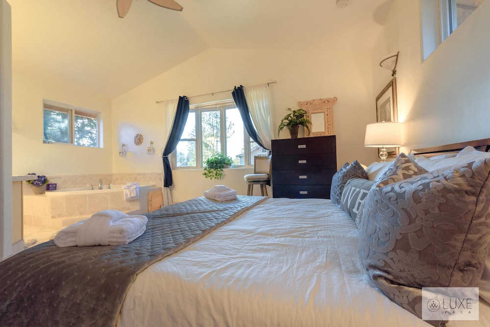 Lake Tahoe Vacations - Mv25: Waterfront Tahoe Keys Home -30 Days Minimum - Property Image 54