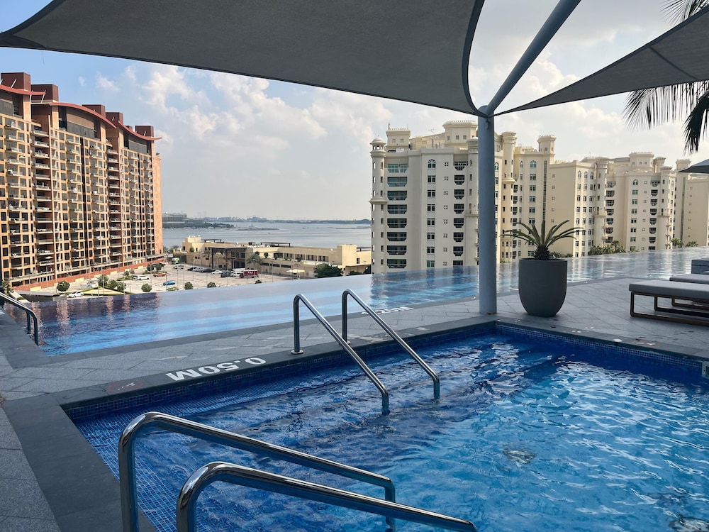 The Palm Tower Skyline View 2 Bedroom in Dubai