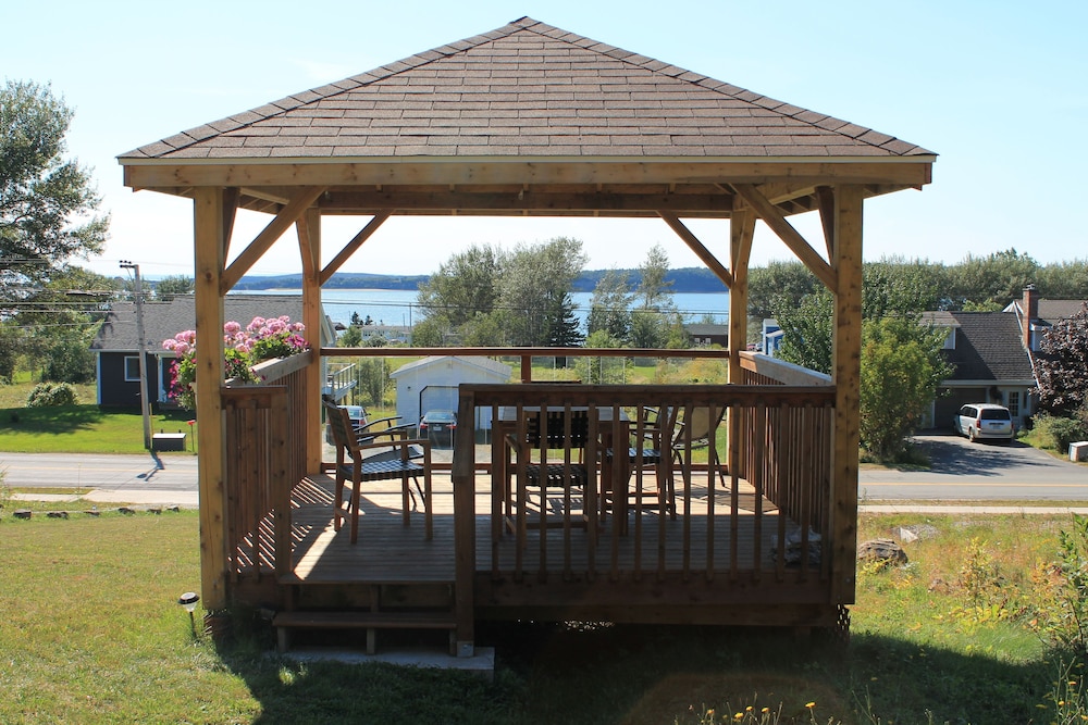 The Fiddle and The Sea B&B