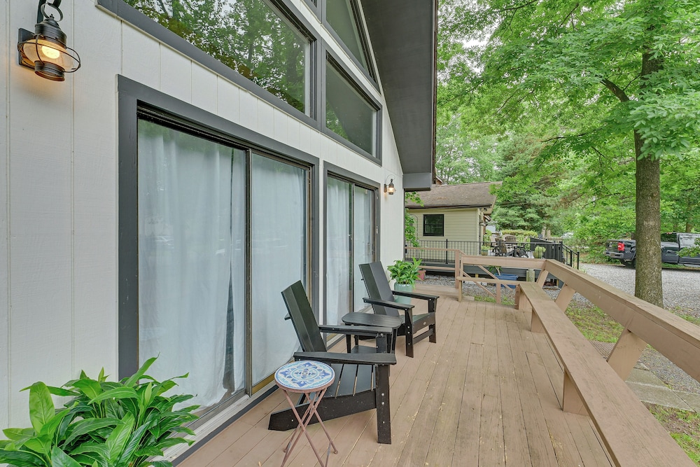 Pool & Marina Access: Lewes Home w/ Fenced Yard!