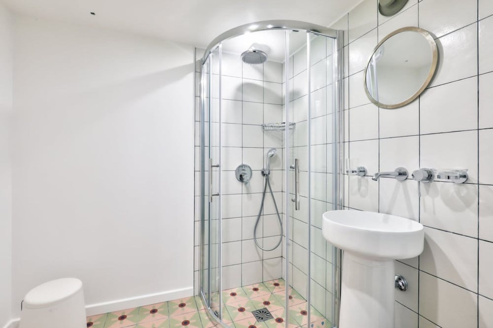Lavie Maison Parisian Studio