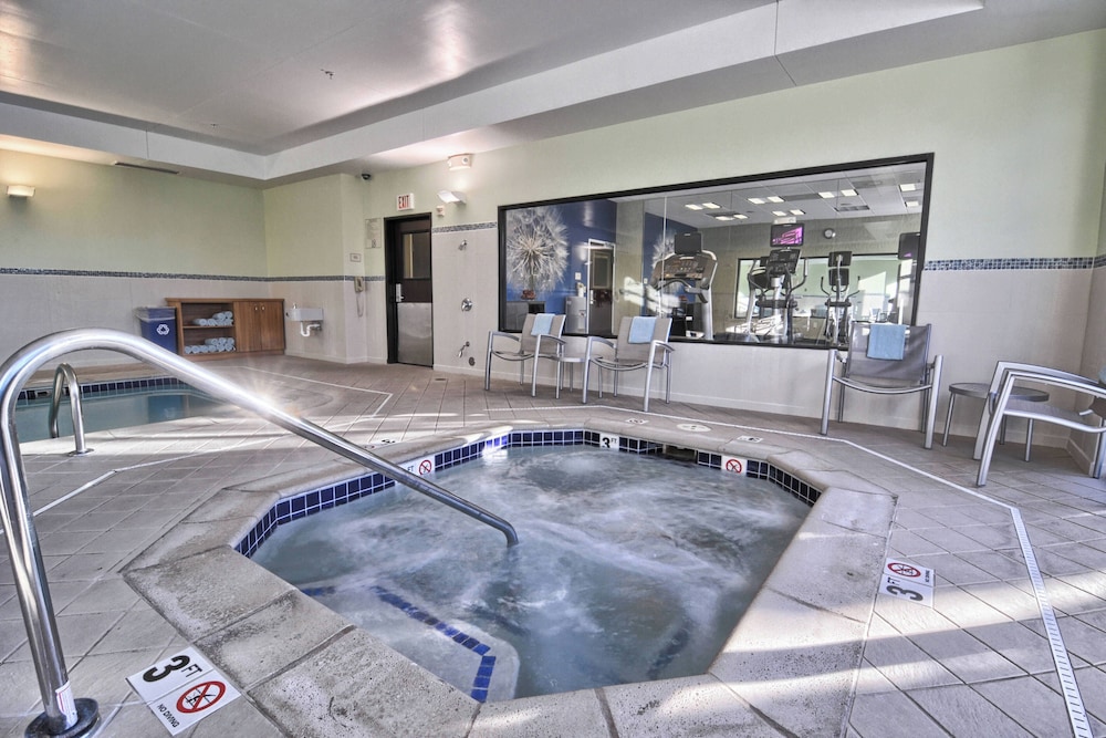 SpringHill Suites Detroit Southfield - Property Image 12