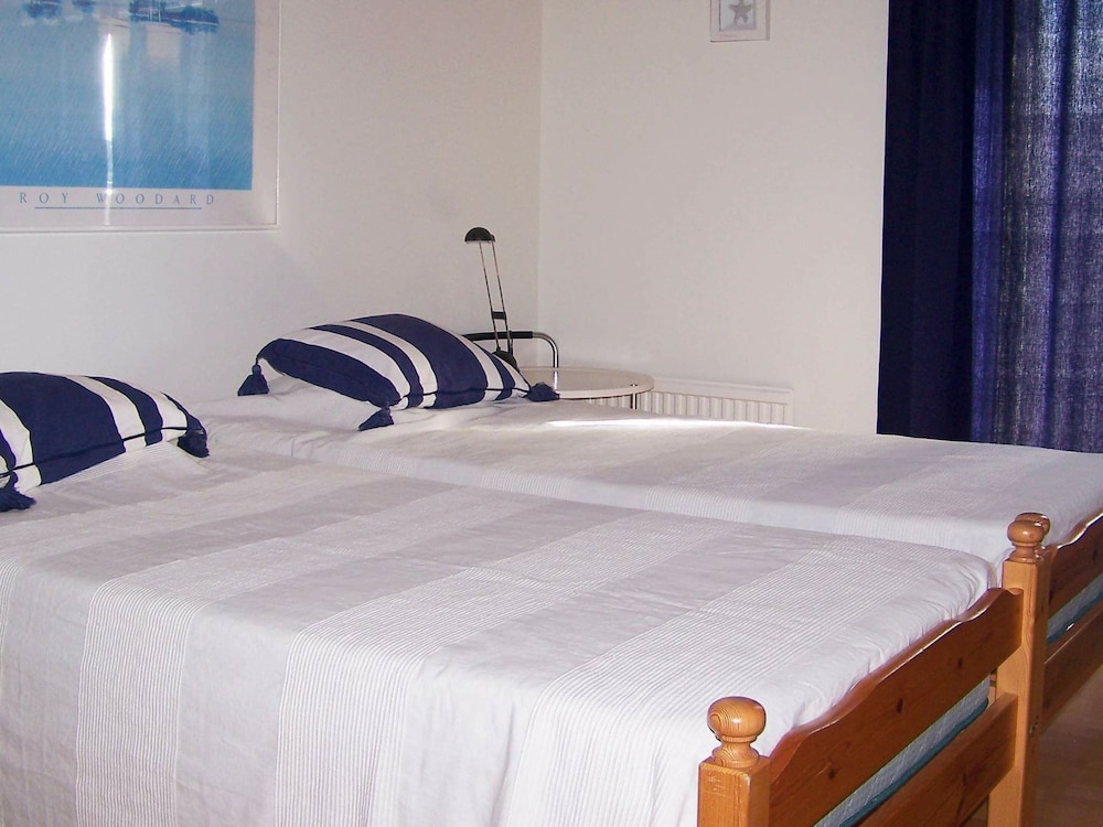 8 Person Holiday Home in Tanumshede view 3