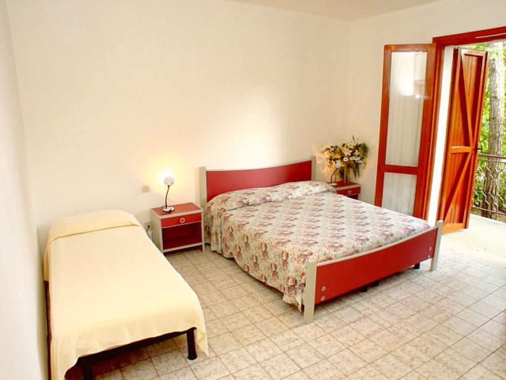 Nice Duplex for 7 Guests in an Oasis of Greenery in Lignano Riviera