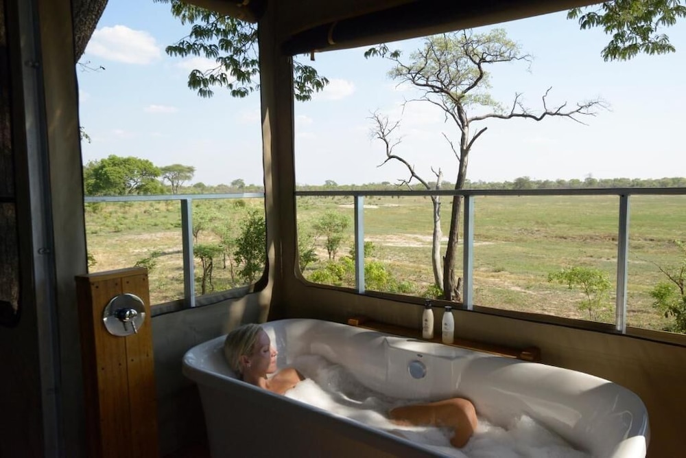 Elephant's Eye, Hwange