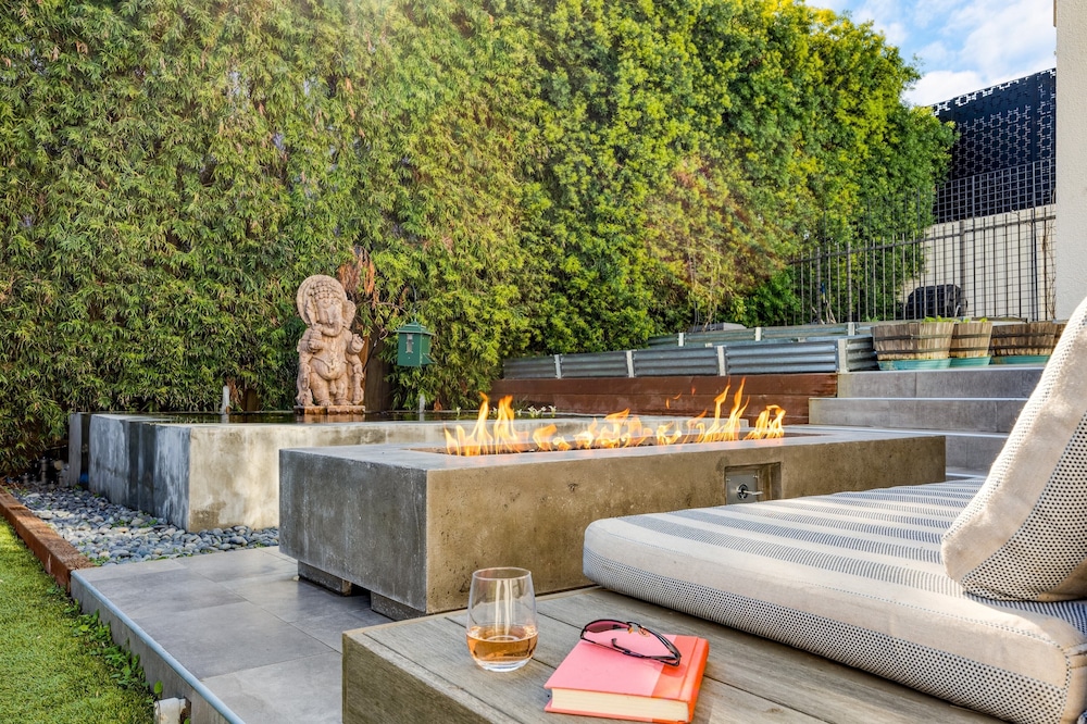 Valentino by Avantstay Luxury Hollywood Mansion