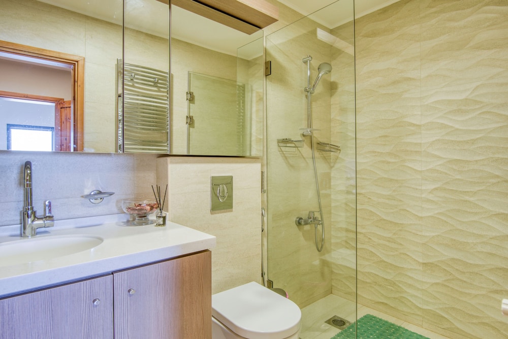 Gin - Duplex 3-BR Chalet in Mzaar
