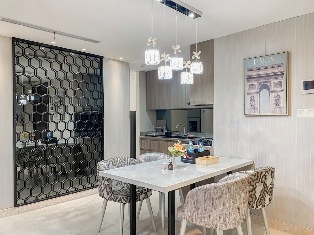 Spacious And Modern 3Br Ciputra World 2 Apartment