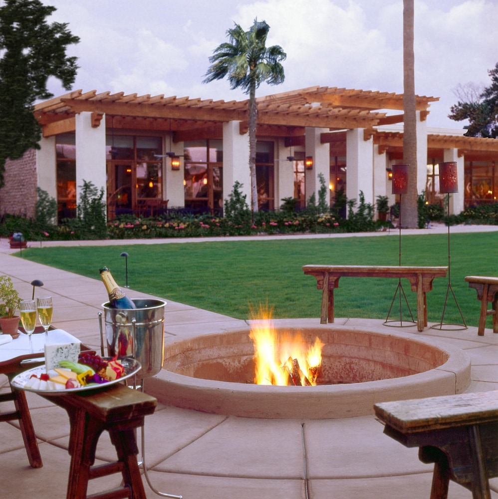 Casa Grande Vacations - Francisco Grande Hotel and Golf Resort - Property Image 4